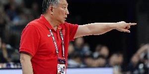 宫鲁鸣：虽然这次亚洲杯没有夺冠 但得到的经验对未来发展更重要