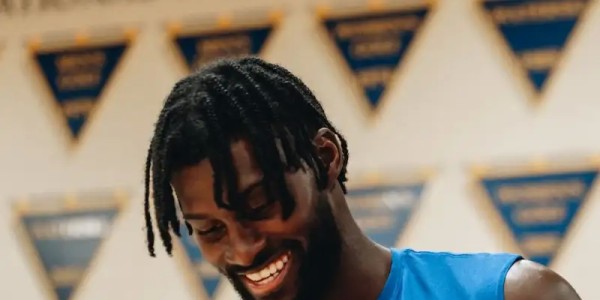 开云官网-保持健康！乔纳森-艾萨克Ins晒个人训练照与球迷分享