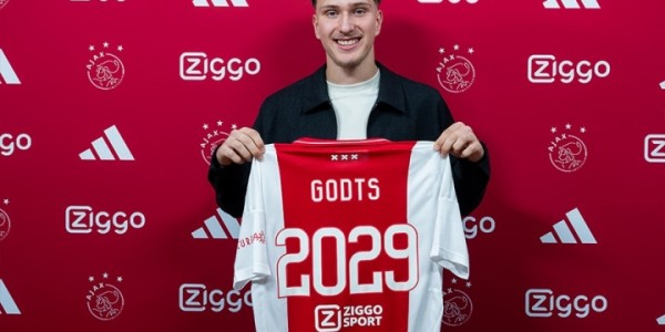 开云官网-那不勒斯瞄准阿贾克斯边锋霍茨 转会谈判正式启动