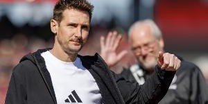 开云入口-4轮1分进1球！图片报：克洛泽的纽伦堡陷困境，急需扭转表现