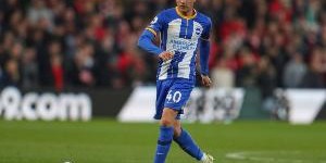 记者：利兹联有意布纳诺特但对完成转会缺乏信心 多特正考虑报价