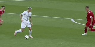 开云体育官网-【欧洲杯】“爱神”头筹扬扎扳平！丹麦1比1斯洛文尼亚